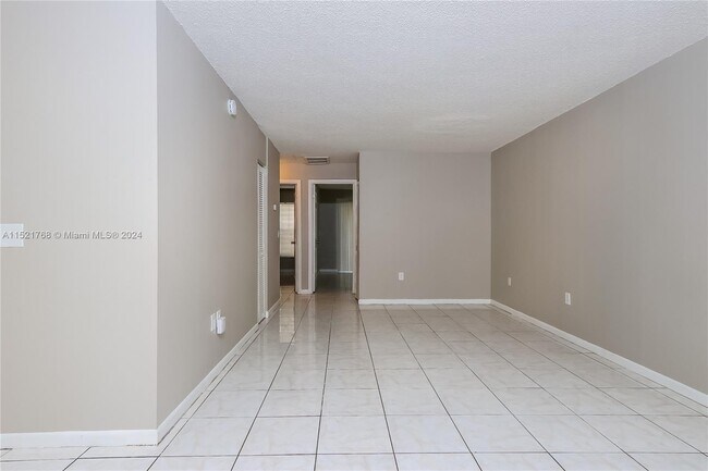 Building Photo - 5813 S 38th St