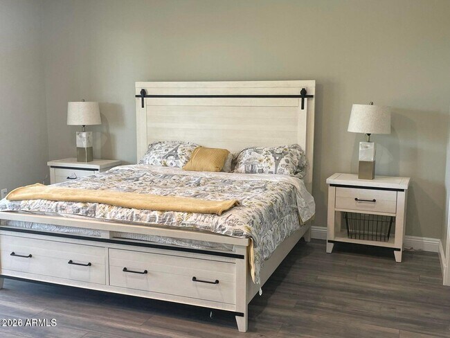 Building Photo - 6824 N 14th St