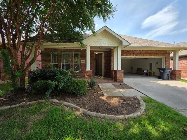 Building Photo - 6000 Mariposa Dr