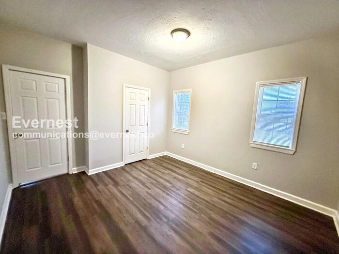 Building Photo - 115 Front St