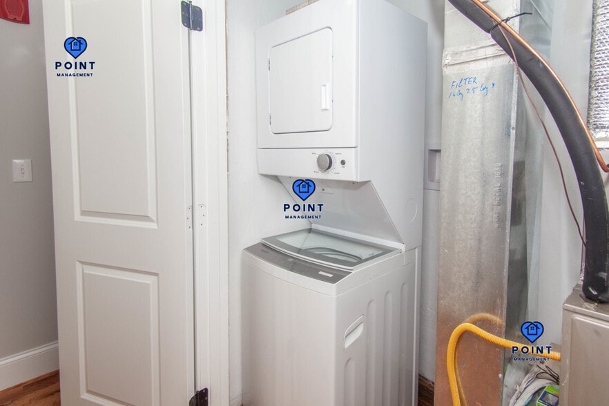 Building Photo - 128 Bremen St