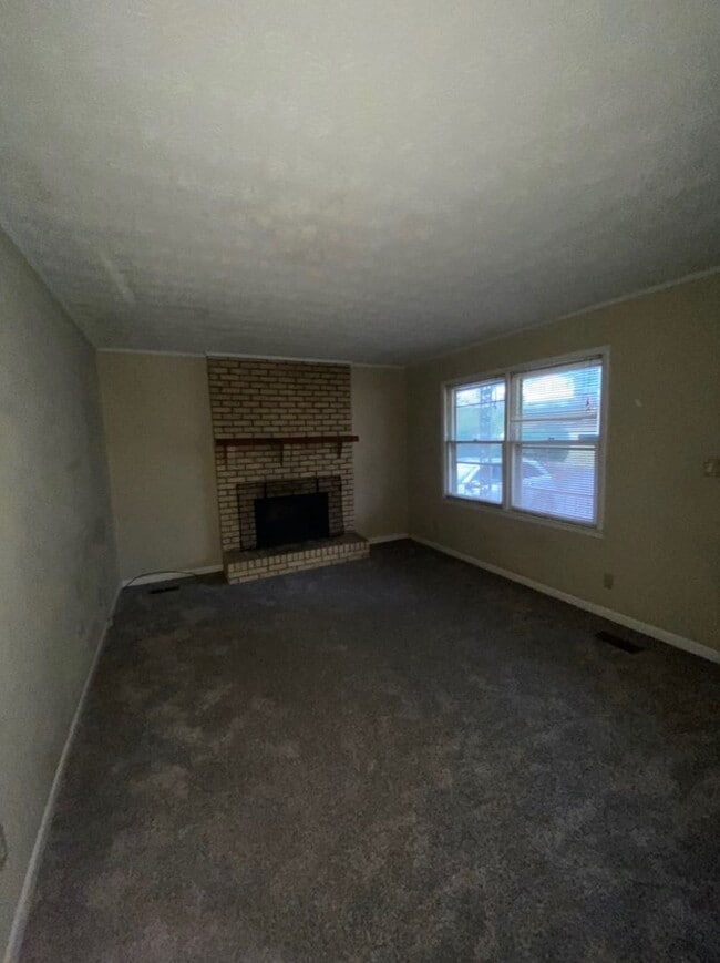 Building Photo - 1329 Montevallo Rd