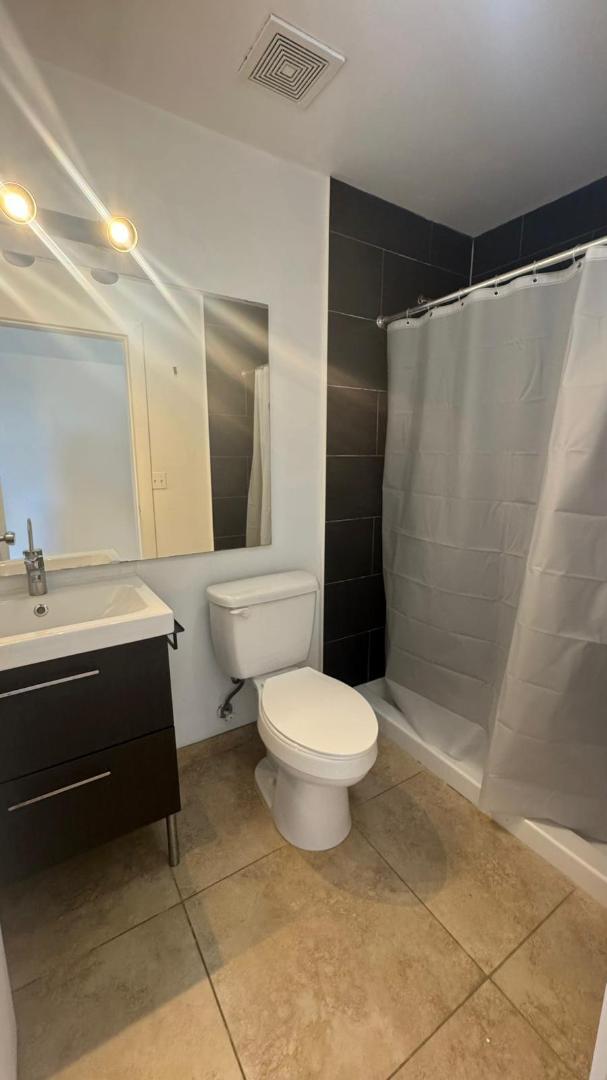 Building Photo - 444-542 SW 3rd St