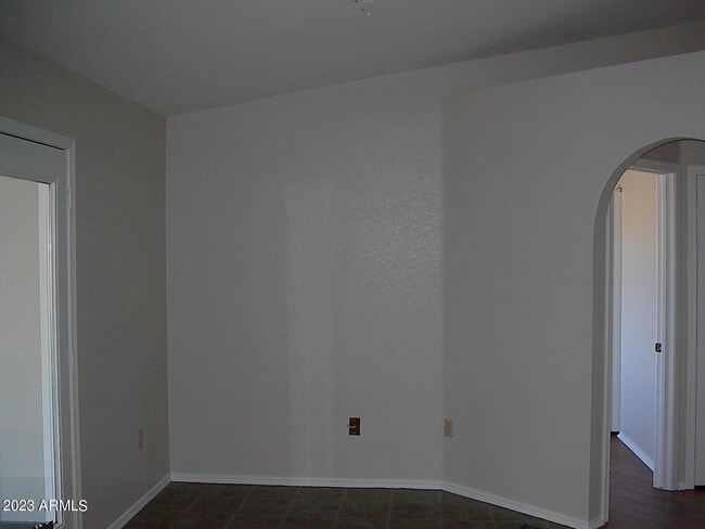 Building Photo - 1940 W Manrad Dr