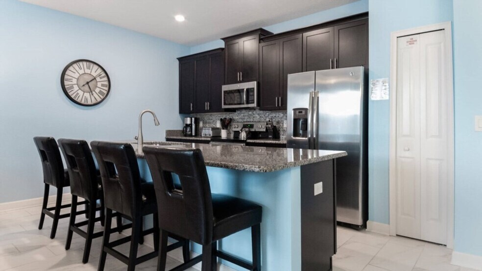 Building Photo - 3061 Gatsby St