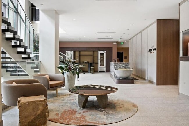 Building Photo - 201 S 11th St