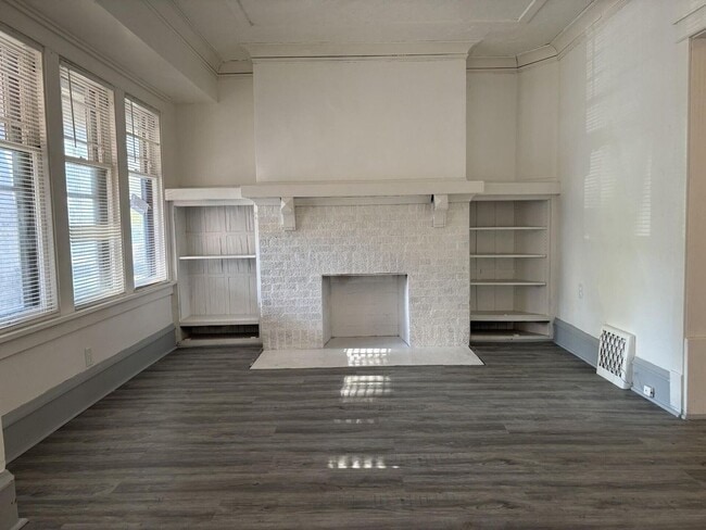 Building Photo - 2544-2546 North 45th Street