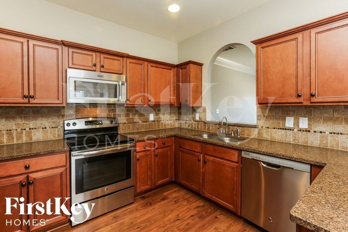 Building Photo - 5541 Timber Leaf Trail