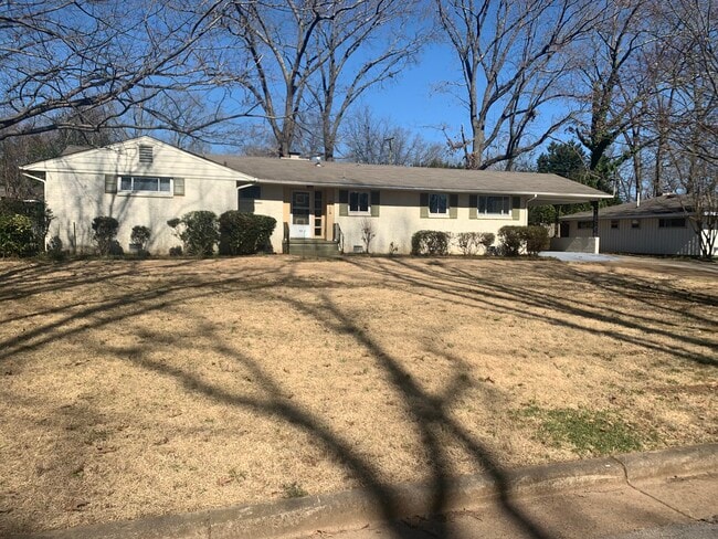 Building Photo - 1633 Lamar St