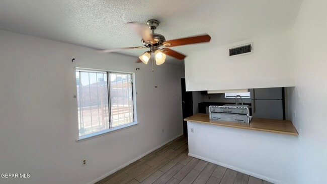 Building Photo - 11516 Jim Ferriell Dr
