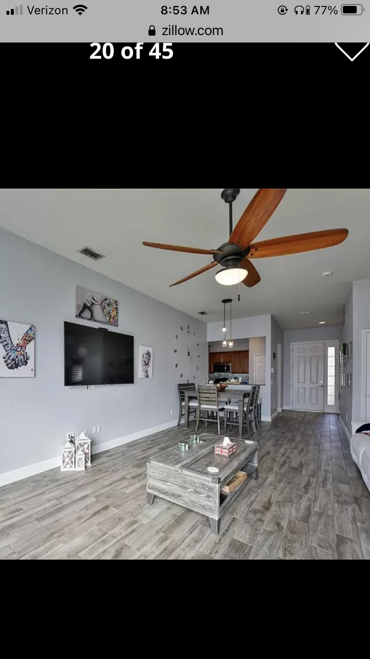 Building Photo - 4670 SW 40th Plz