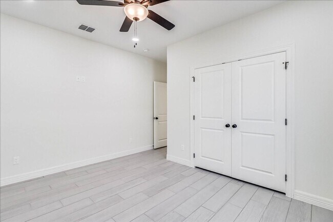 Building Photo - 4126 Azali Dr