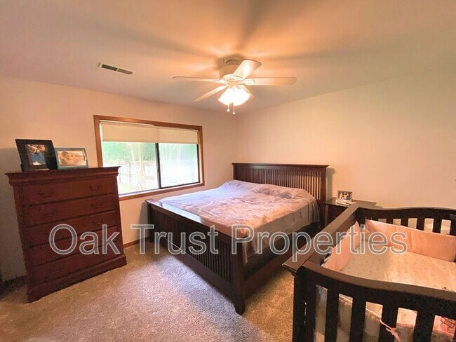 Building Photo - 303 Christiee Ct