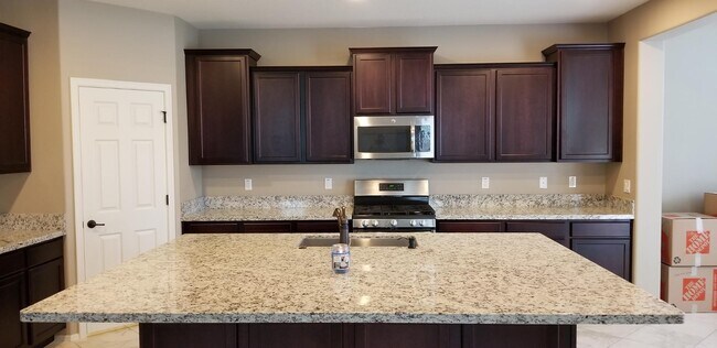 Building Photo - 2248 E Ottawa Ln