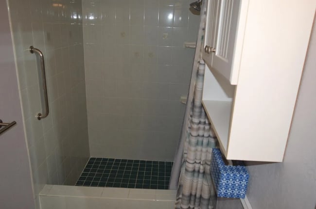 Building Photo - 3557 Arbutus Ln