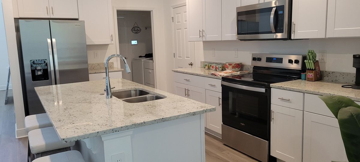 Building Photo - 284 Links Ter Blvd