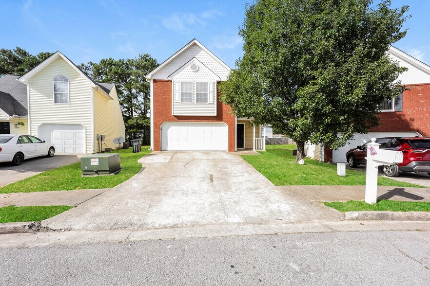 Building Photo - 2222 Tuley Dr