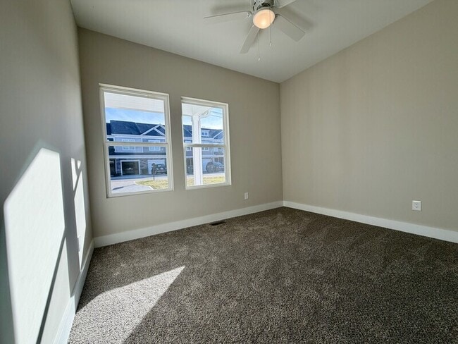 Building Photo - 75 Woodsdale Pl SE