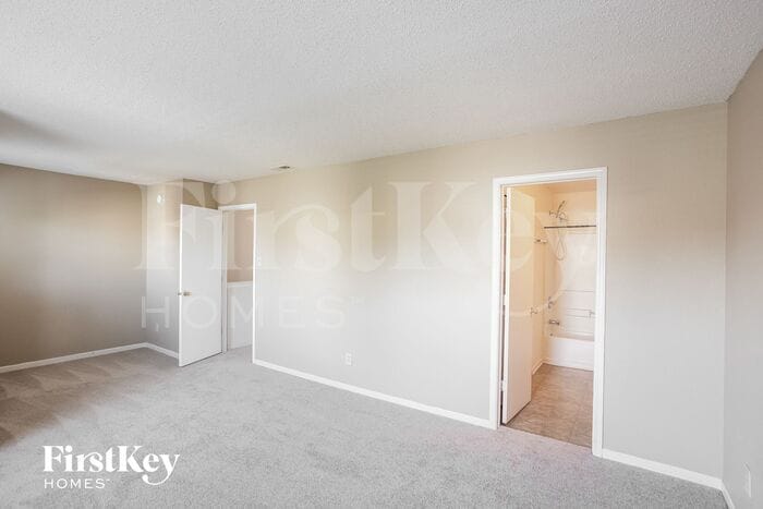 Building Photo - 12725 Loyalty Dr