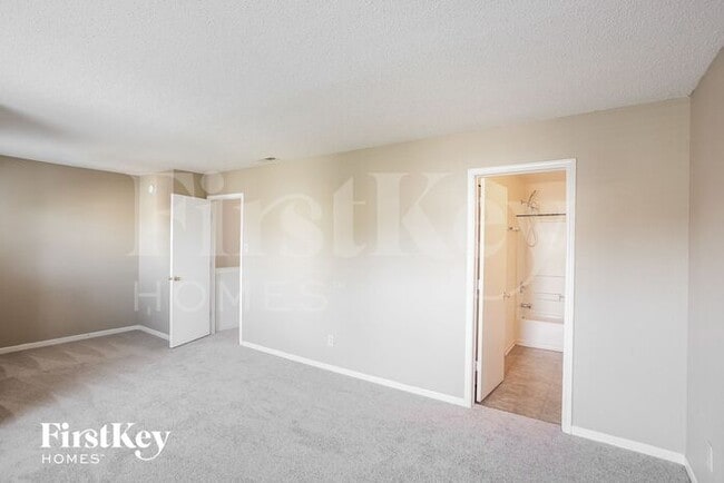 Building Photo - 12725 Loyalty Dr