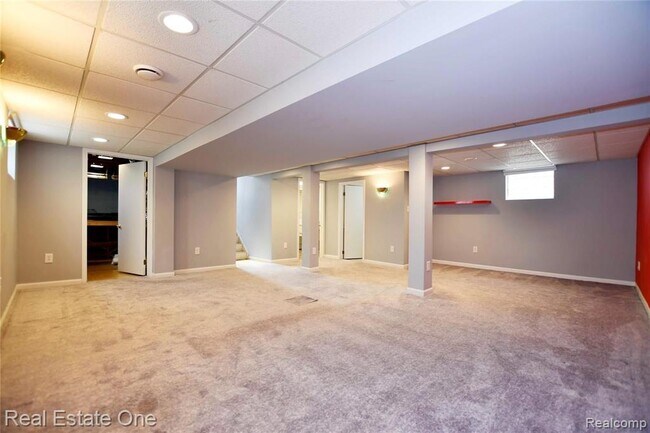Building Photo - 610 Marlin Ave