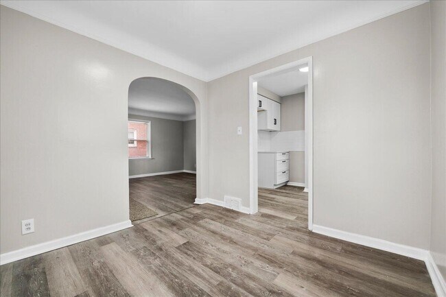 Building Photo - 16283 Carlisle St