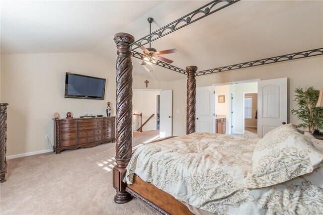 Building Photo - 4850 Haysboro Way