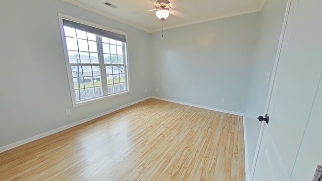Building Photo - 1324 Kershaw Loop