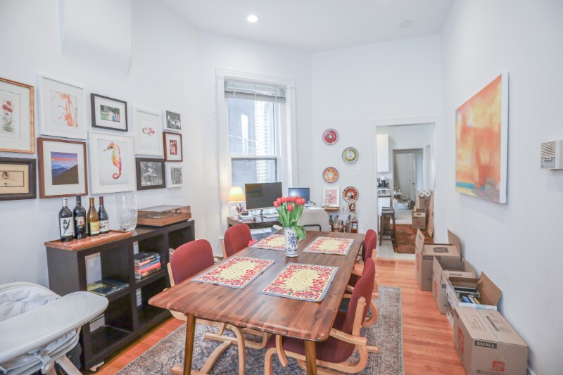 Building Photo - 1808 N Clark St