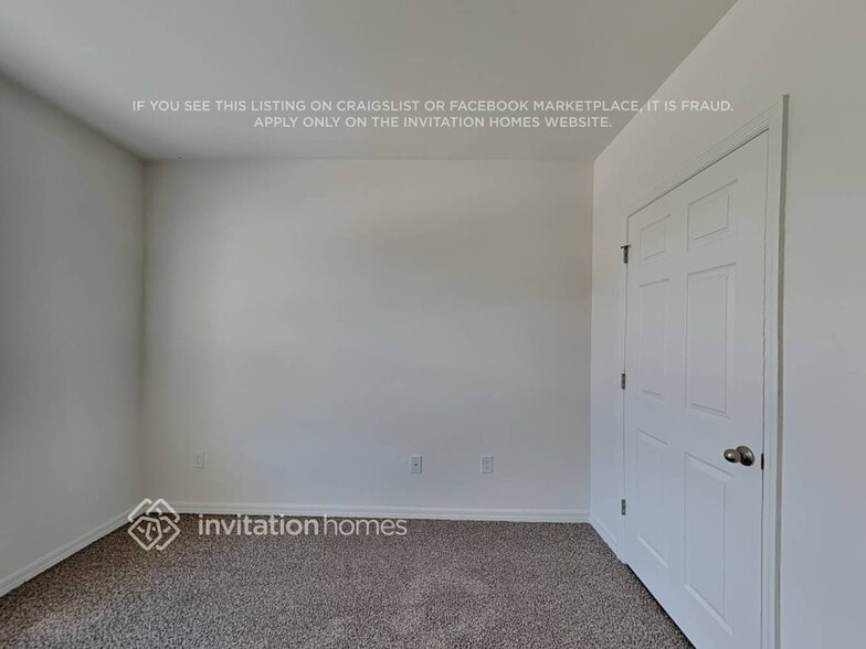 Building Photo - 7545 W Lenox Cir