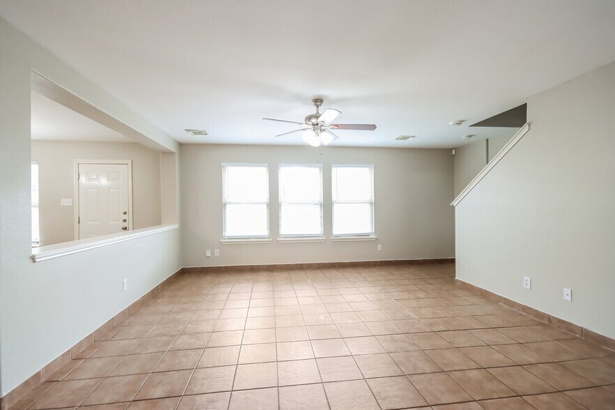 Building Photo - 29415 Legends Hill Dr