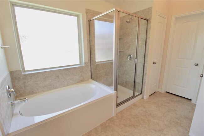 Building Photo - 1100 Arvada Dr