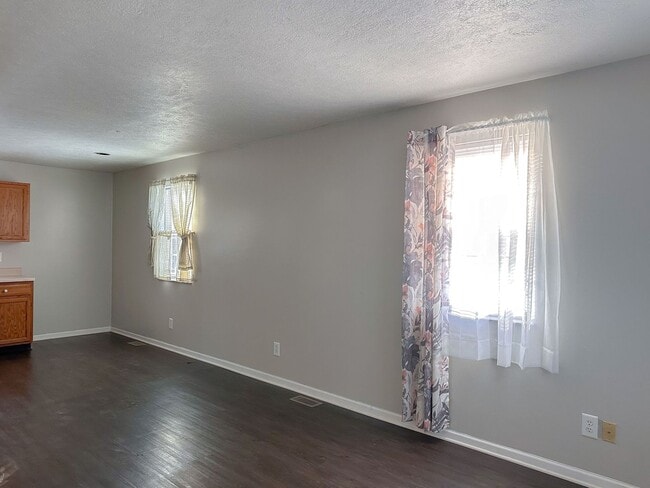 Building Photo - 1326 S Elizabeth St