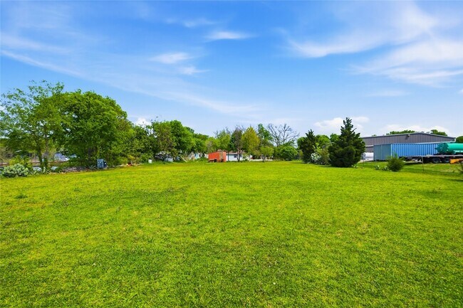 Building Photo - 2543 Co Rd 332