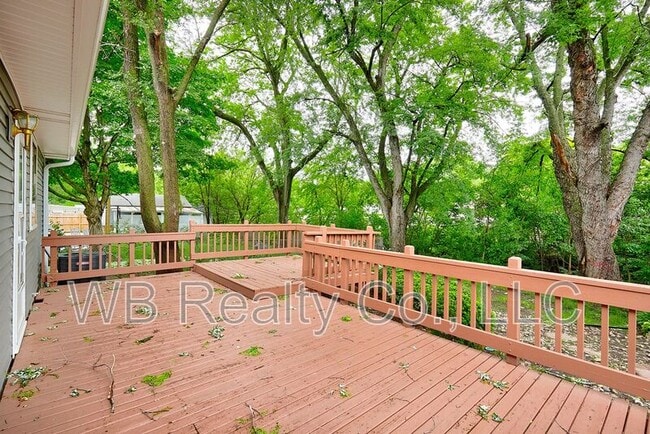 Building Photo - 2928 Vine St