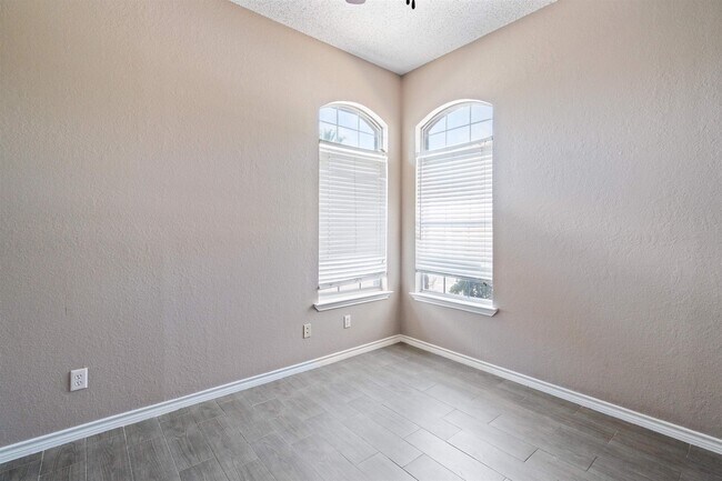 Building Photo - 105 Covey Ridge Dr