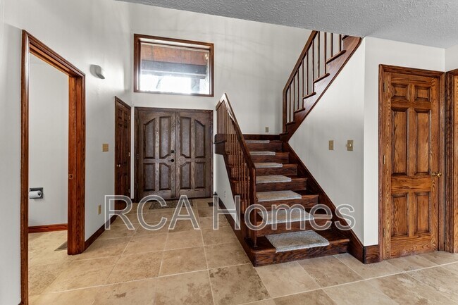 Building Photo - 8820 W 46th St