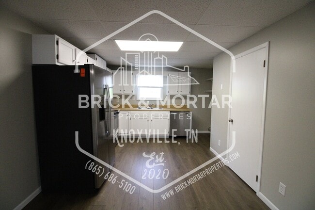 Building Photo - 165 Tallent Way