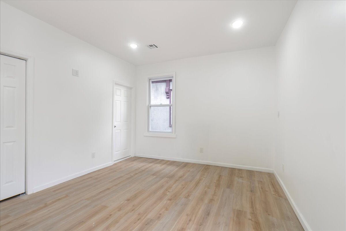 Building Photo - 815 S 12th St