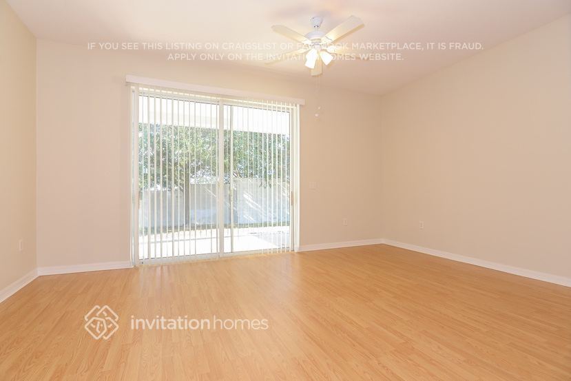 Building Photo - 3231 70th Ct E