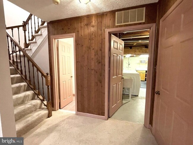 Building Photo - 6319 Chaucer View Cir