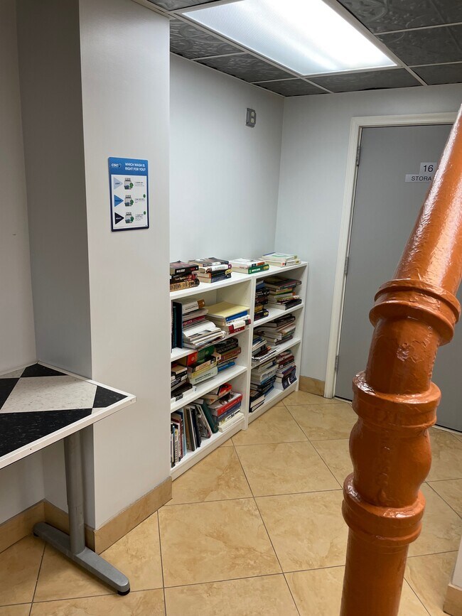 Building Photo - 2141 I St NW