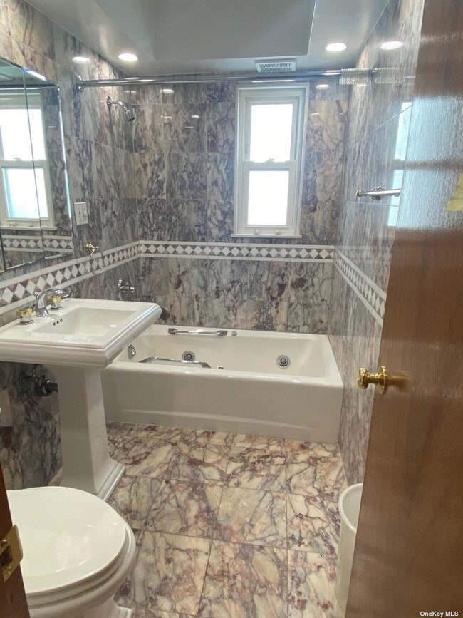 Building Photo - 46 13th Ave