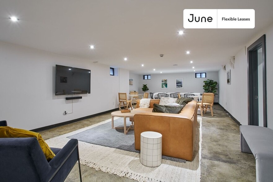 Building Photo - Great Private ROOM in Bed-Stuy