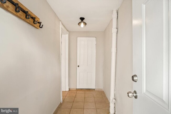 Building Photo - 471 Florida Ave NW