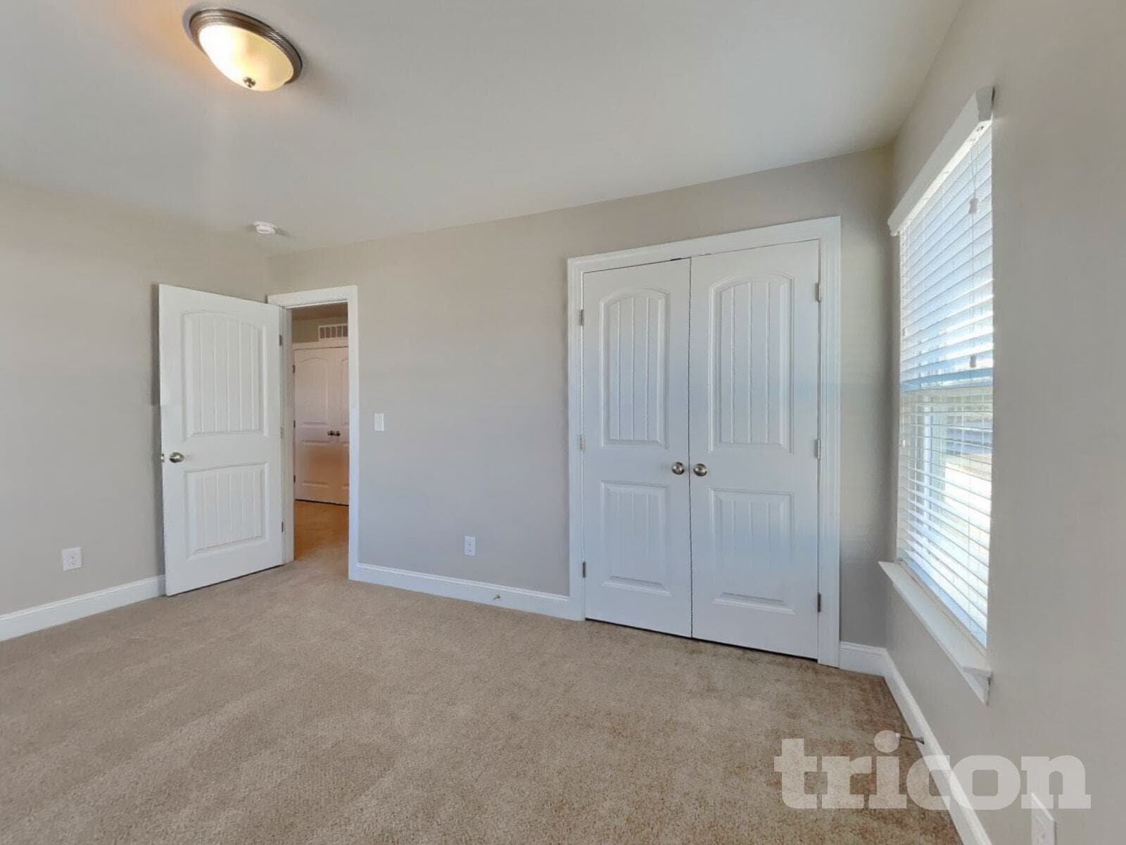 Building Photo - 225 Highview Dr