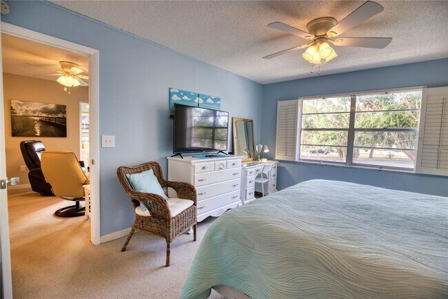 Building Photo - 519 Albee Farm Rd