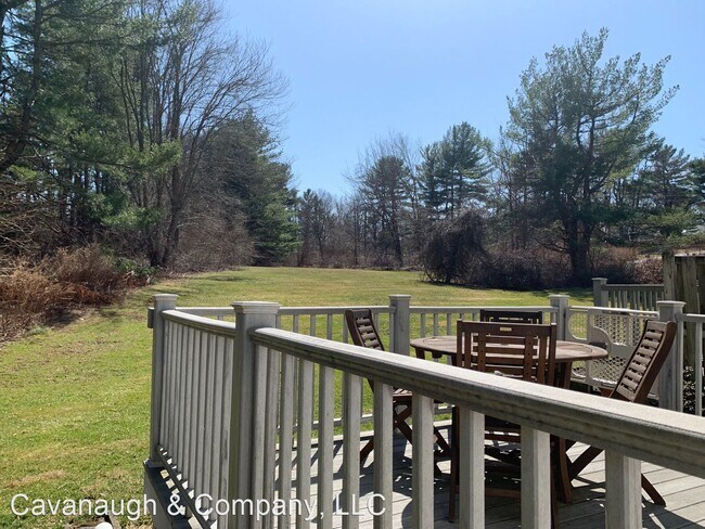 Building Photo - 3 br, 1.5 bath House - 890 Long Hill Road