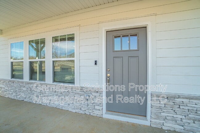 Building Photo - 639 Taylor Bend