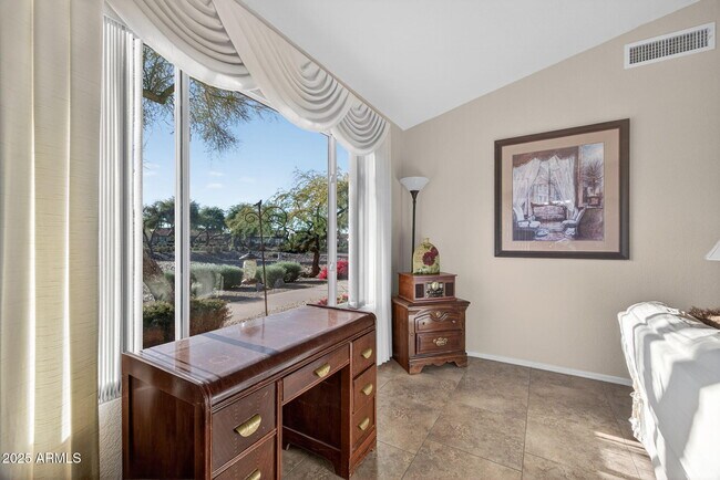 Building Photo - 1831 E Lindrick Dr